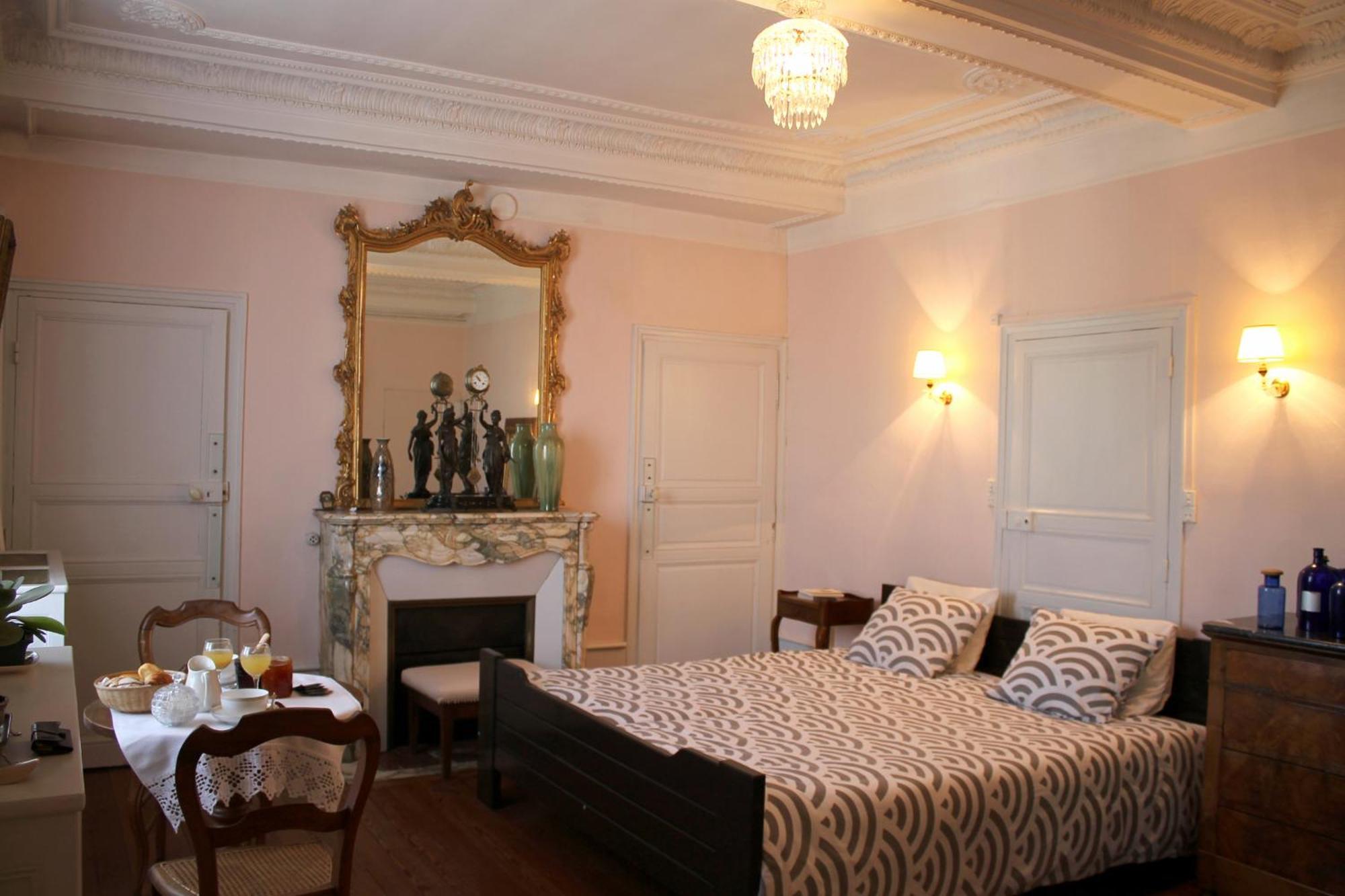 Chambres D'Hotes La Distillerie B&B Saint-Germain-du-Bois Kültér fotó